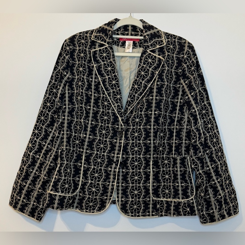 Anne Klein Embroidered Tan on Black Floral Jacket Size 16